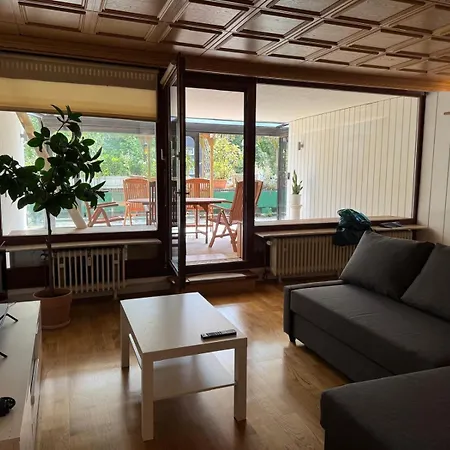 Apartment 200 Qm Wohnug Mit Sonnenterrasse Und Wintergarten *