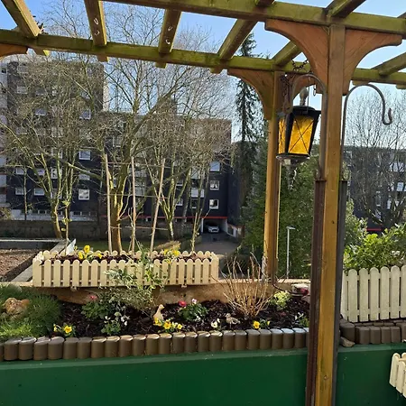 Apartment 200 Qm Wohnug Mit Sonnenterrasse Und Wintergarten