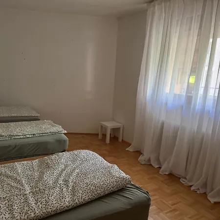 Apartman 200 Qm Wohnug Mit Sonnenterrasse Und Wintergarten Hannover